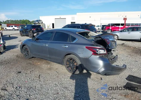 2017 Nissan Altima 2.5 Sr из США, поврежденный, VIN 1N4AL3AP8HC242771